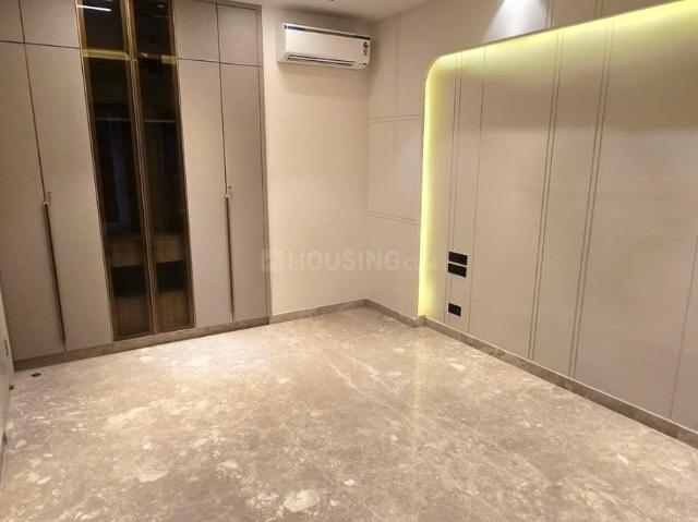 Flat for sale in North West Delhi, Deri