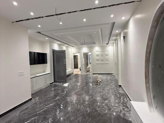 Flat for sale in North West Delhi, Deri