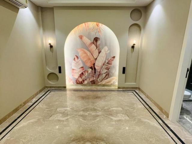 Flat for sale in North West Delhi, Deri