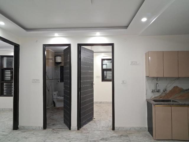 Flat for rent in West Delhi, Deri
