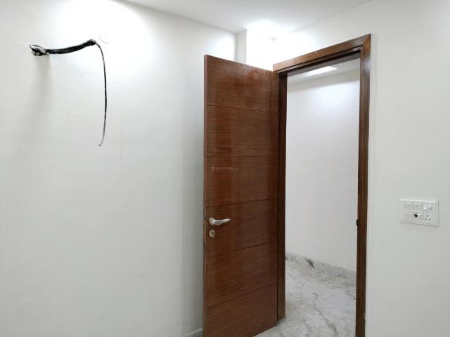 Flat for sale in South West Delhi, Deri