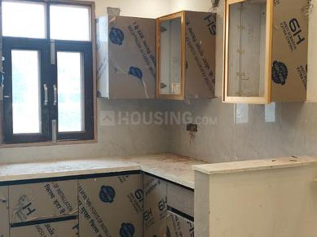 Flat for sale in South West Delhi, Deri