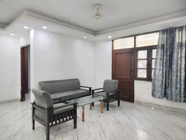 Flat for rent in South Delhi, Deri