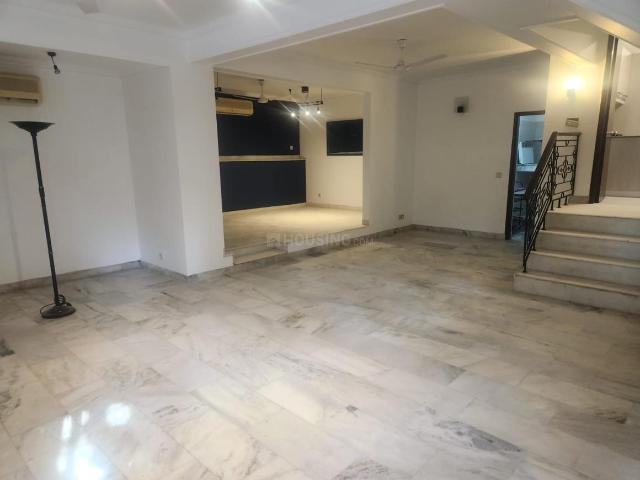 Flat for rent in Deri