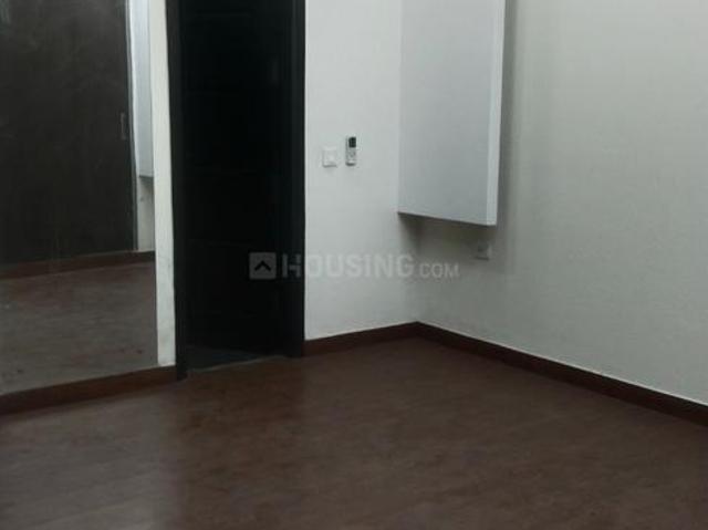 Flat for rent in Deri
