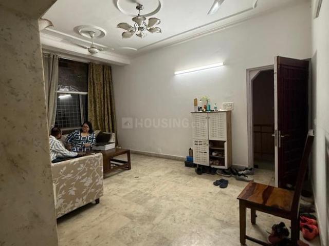 Flat for rent in Deri