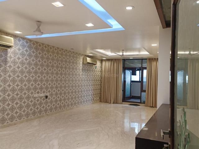 Flat for rent in Deri