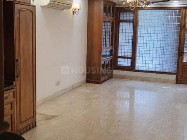 Flat for rent in Deri