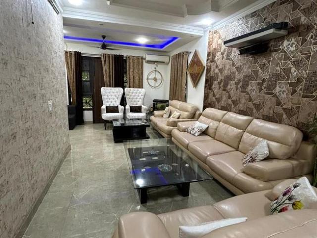Flat for rent in Deri