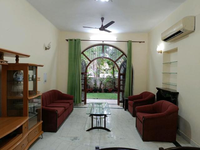 Flat for rent in Deri