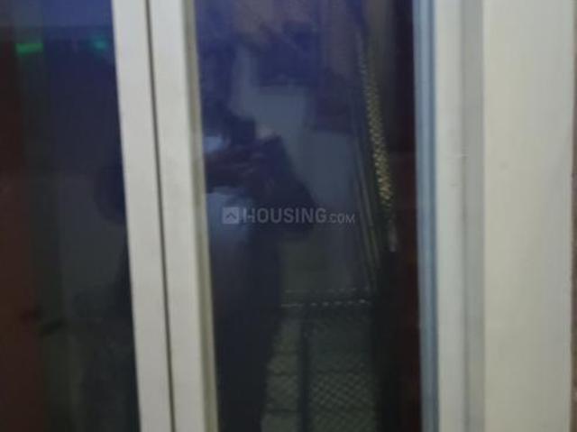 Flat for sale in South West Delhi, Deri