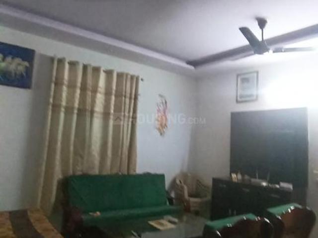 Flat for sale in Mahavir Enclave, Delhi