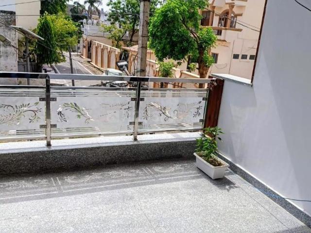 Flat for rent in Agra