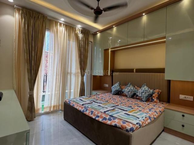 Flat for sale in South West Delhi, Deri