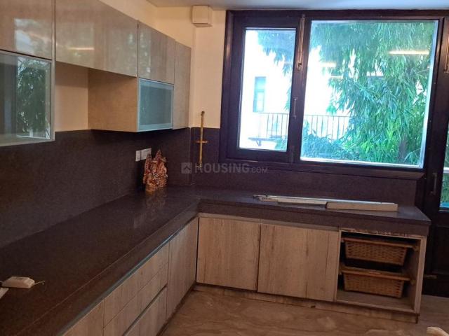 Flat for rent in Deri