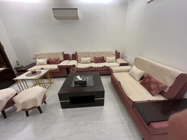 Flat for rent in Deri