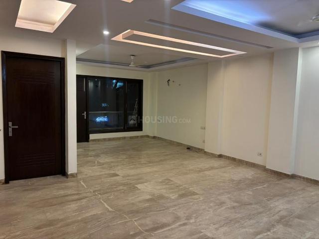 Flat for rent in Deri