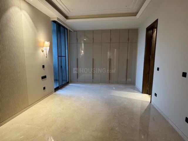 Flat for rent in Deri