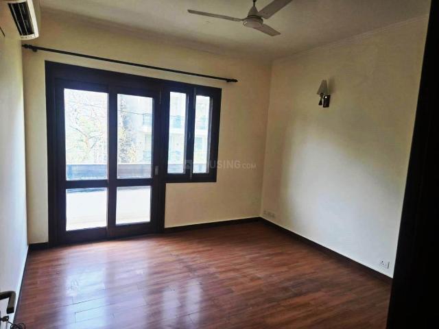 Flat for rent in Deri