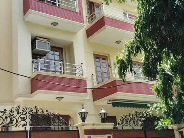 Flat for rent in Deri