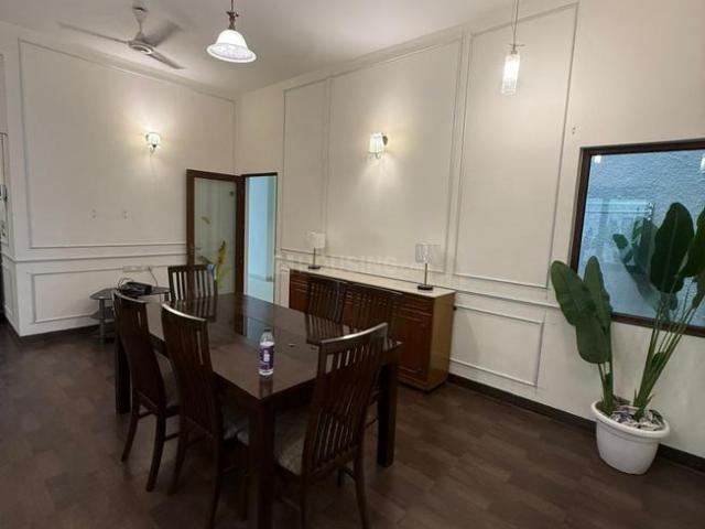 Flat for rent in Deri