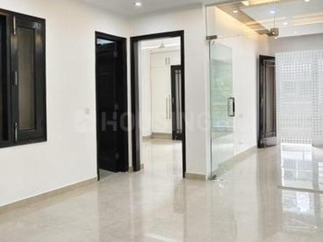 Flat for rent in Deri