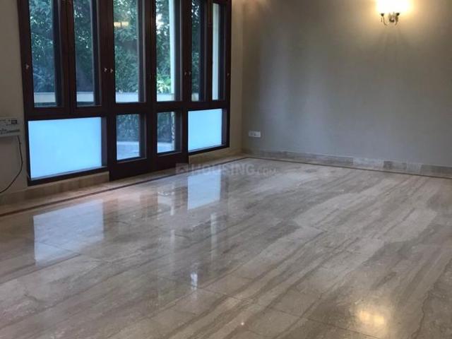 Flat for rent in Deri