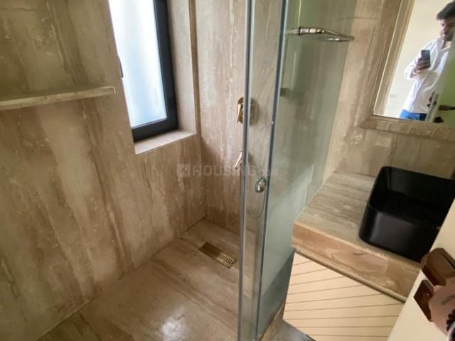Flat for rent in Deri