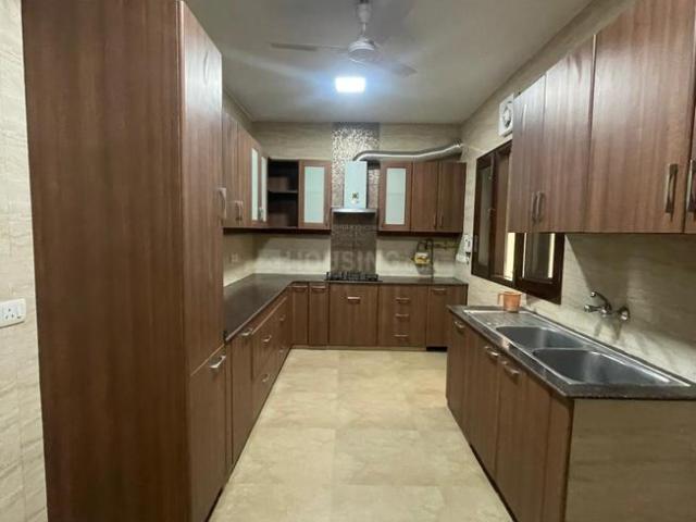 Flat for rent in Deri