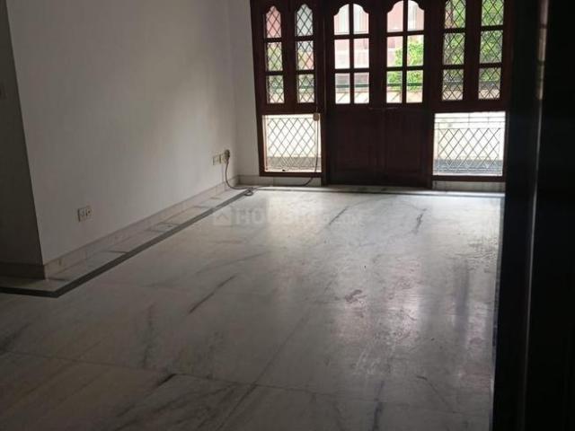 Flat for rent in Deri