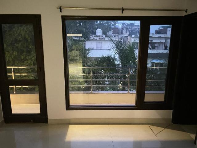 Flat for rent in Deri