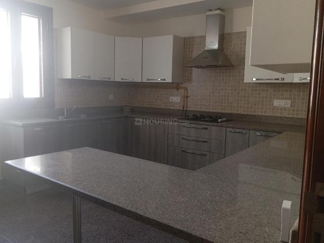 Flat for rent in Deri