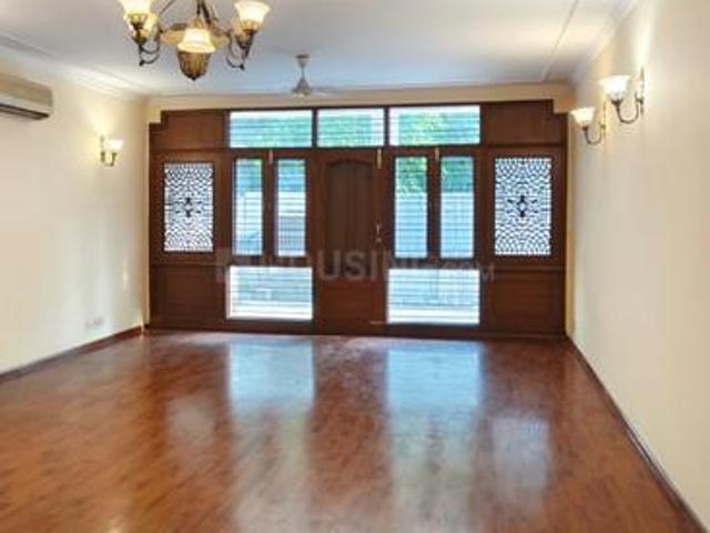 Flat for rent in Deri