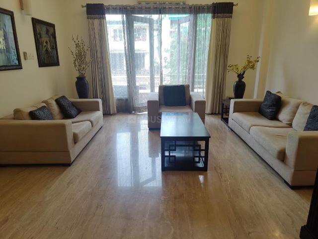 Flat for rent in Deri