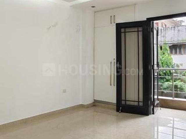 Flat for rent in Deri