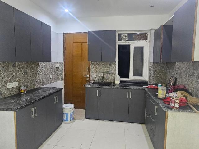Flat for rent in Hariana