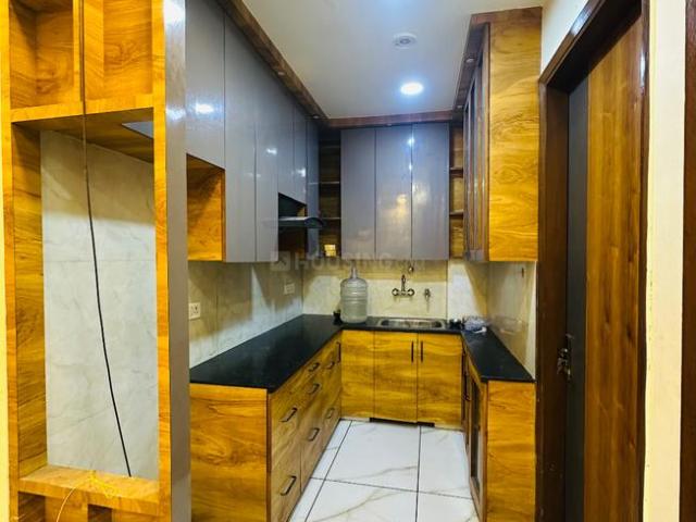 Flat for rent in West Delhi, Deri