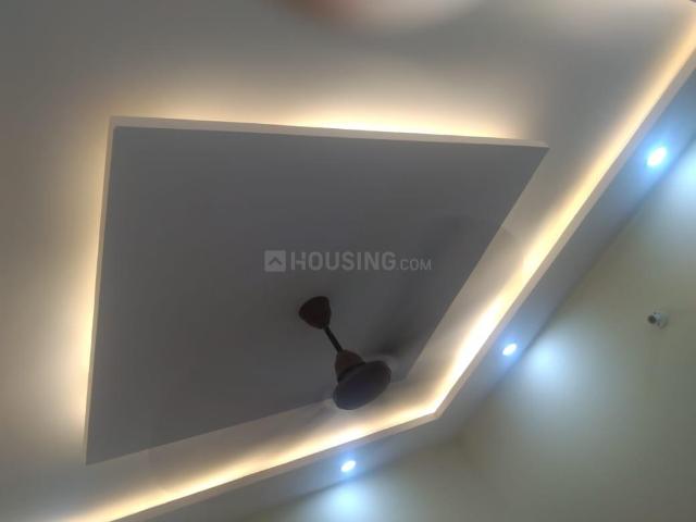 Flat for rent in West Delhi, Deri