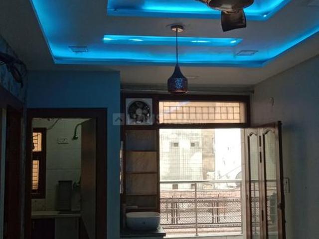 Flat for rent in Mohan Garden, Delhi