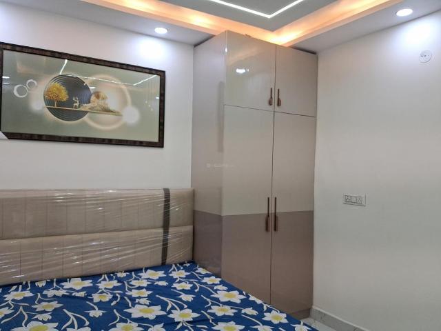 Flat for rent in Mohan Garden, Delhi