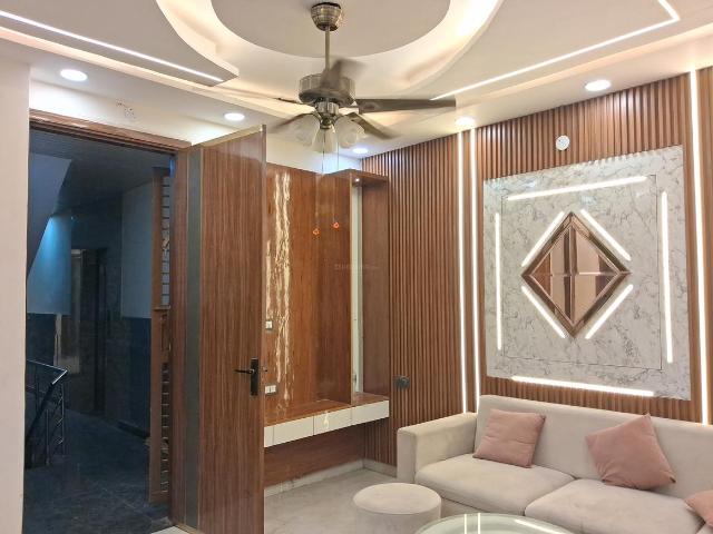 Flat for rent in West Delhi, Deri