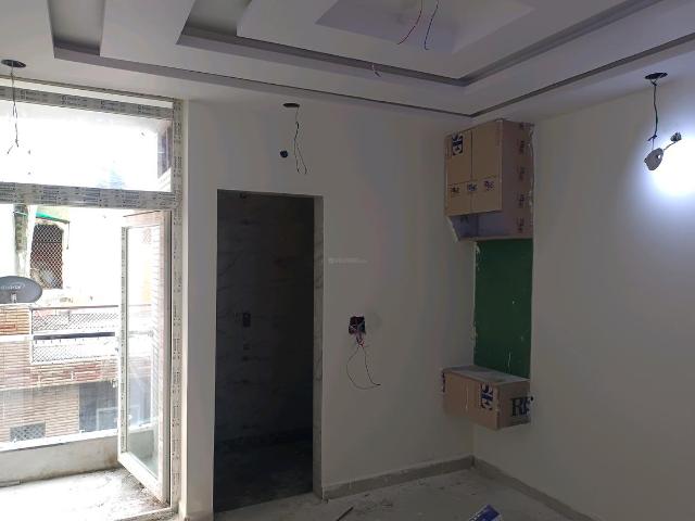 Flat for rent in Mohan Garden, Delhi