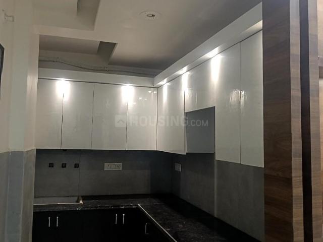 Flat for sale in West Delhi, Deri