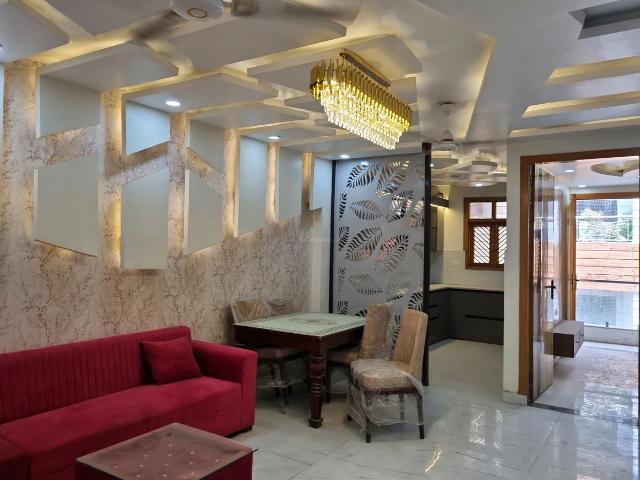 Flat for sale in West Delhi, Deri
