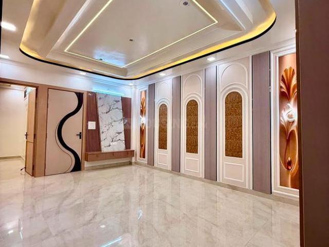 Flat for sale in West Delhi, Deri