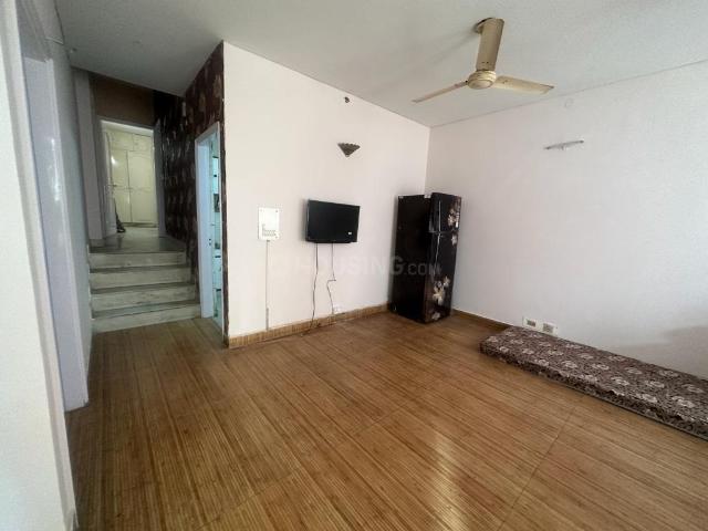 Flat for rent in Deri
