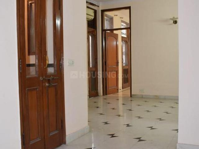 Flat for rent in Deri