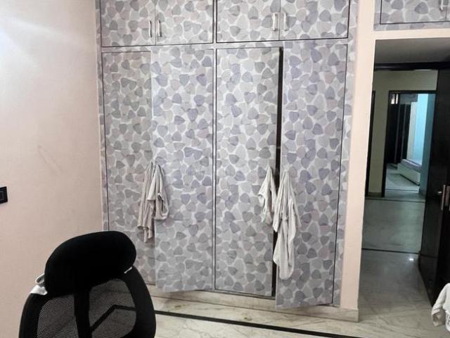 Flat for rent in Deri