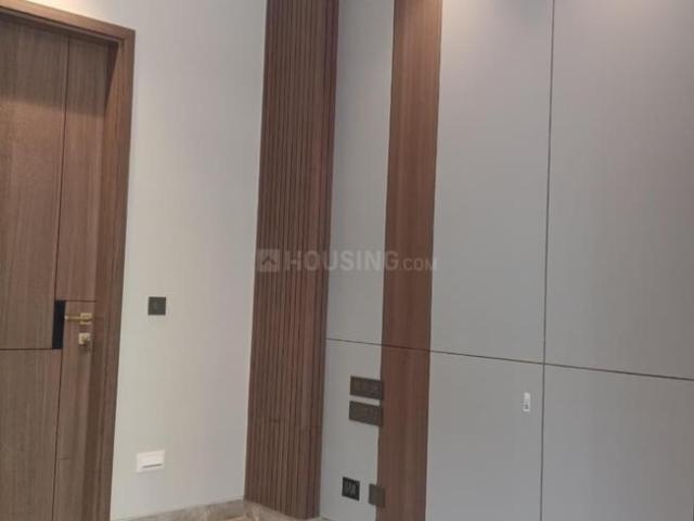 Flat for rent in Deri
