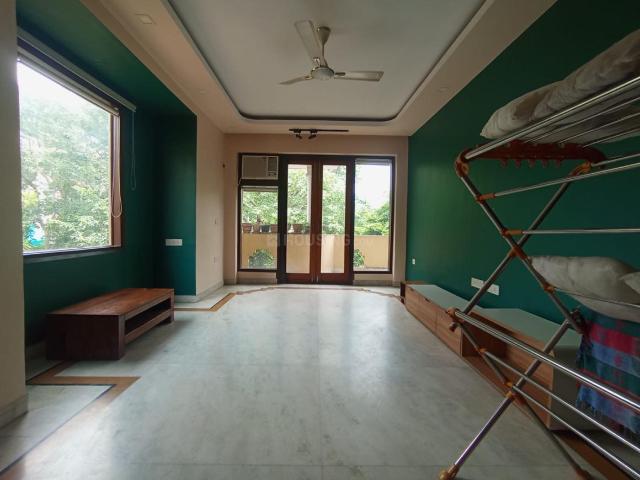 Flat for rent in Deri